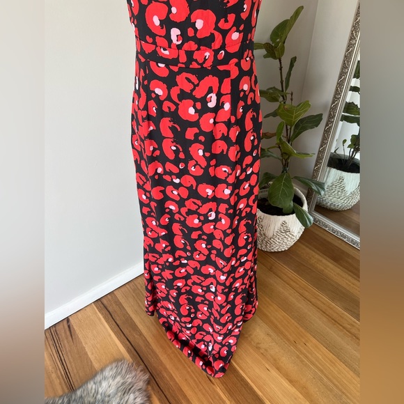 Guess size M dress Valentine’s Day red and black animal print - Picture 6 of 6